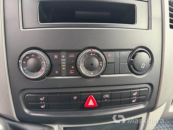 Volkswagen Crafter 10 of 10