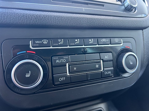 Volkswagen Tiguan 17 of 22