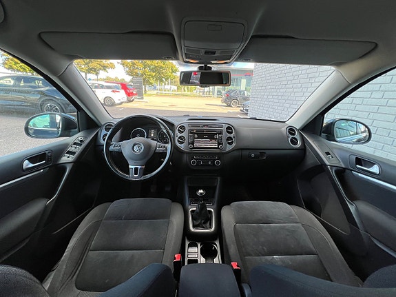 Volkswagen Tiguan 9 of 22