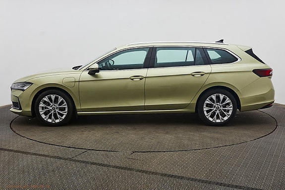 Skoda Superb 4 of 15