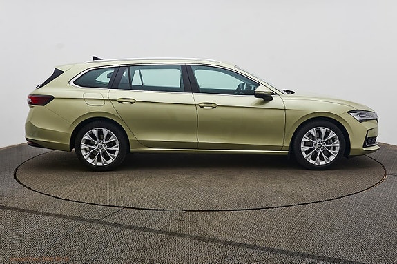 Skoda Superb 7 of 15