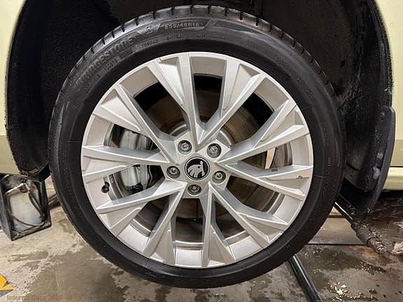 Skoda Superb 10 of 15