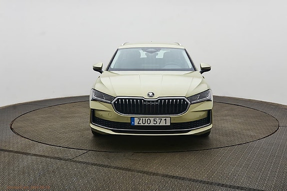 Skoda Superb 2 of 15