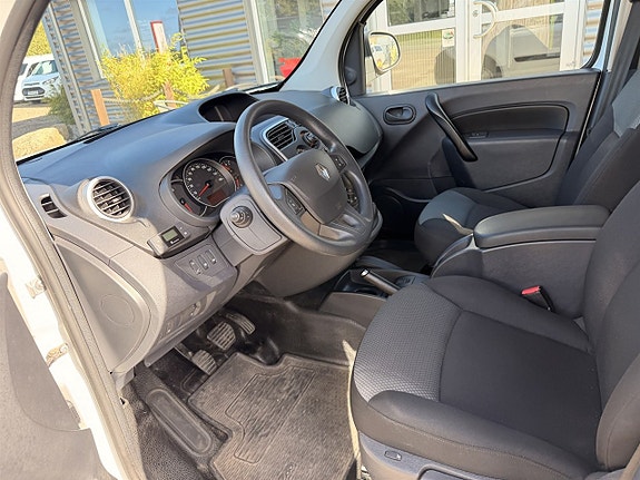Renault Kangoo Maxi 6 of 9