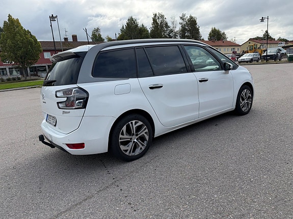 Citroen Grand C4 Picasso 5 of 9
