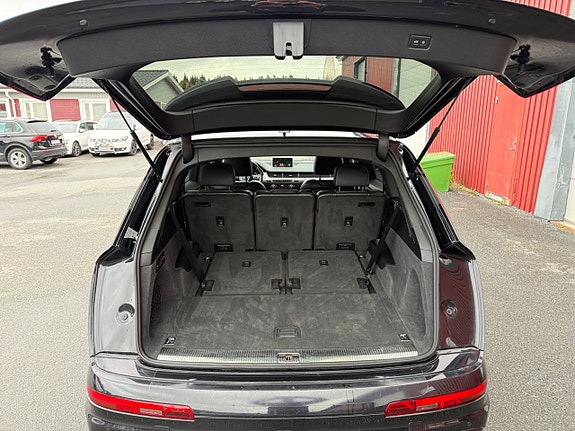Audi Q7 14 of 28