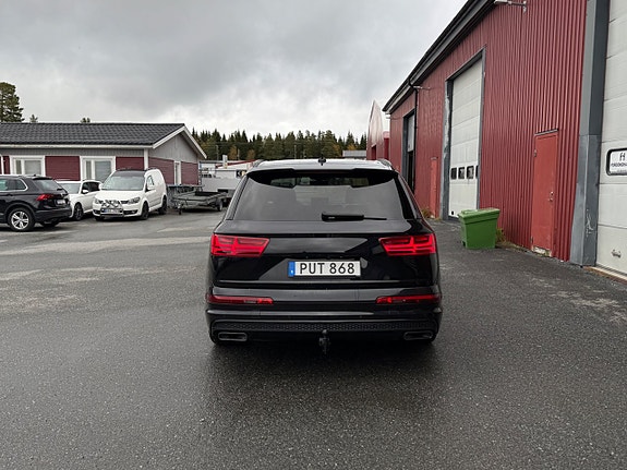 Audi Q7 16 of 28