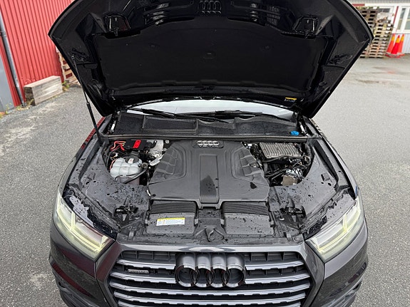 Audi Q7 28 of 28