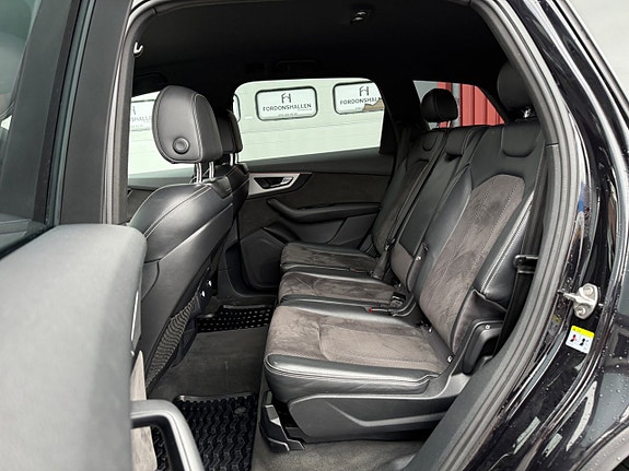 Audi Q7 13 of 28