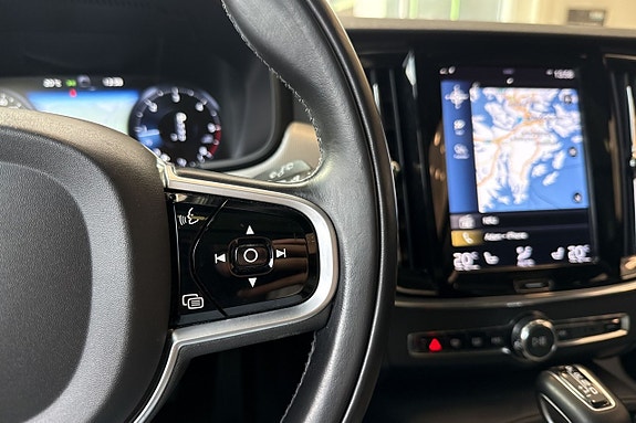 Volvo V90 Cross Country 20 of 22