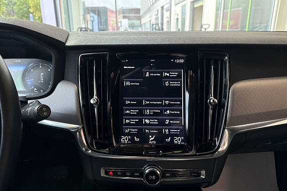 Volvo V90 Cross Country 15 of 22