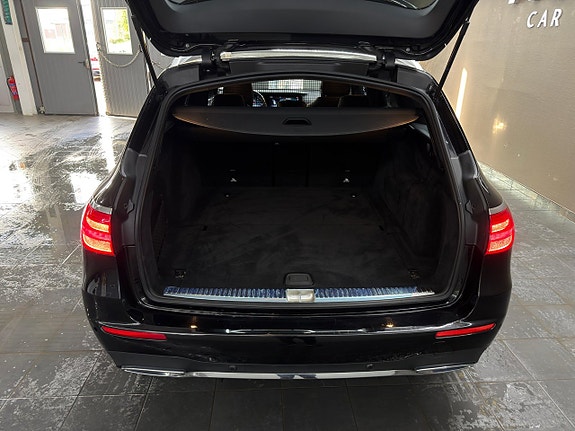 Mercedes-Benz E220 11 of 16