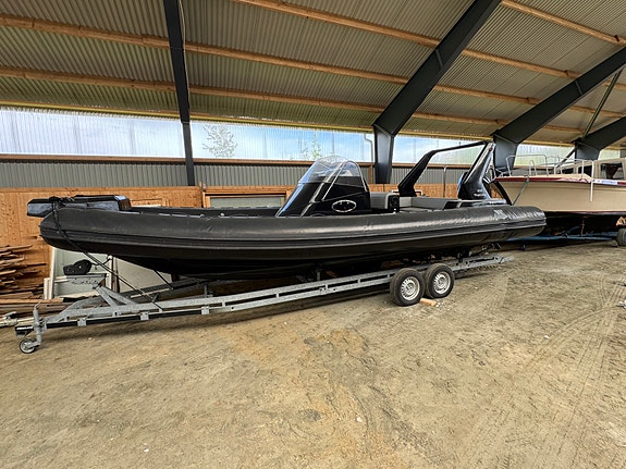 RIB 850 Topline Tiger Marine 4 of 9