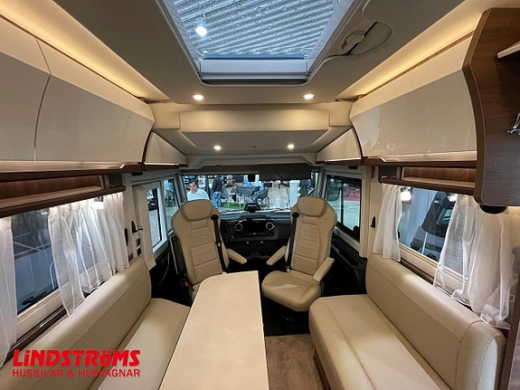 Rapido Distinction I166M 7 of 17