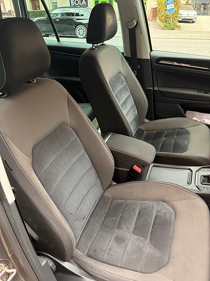 Volkswagen Golf Sportsvan 5 of 7