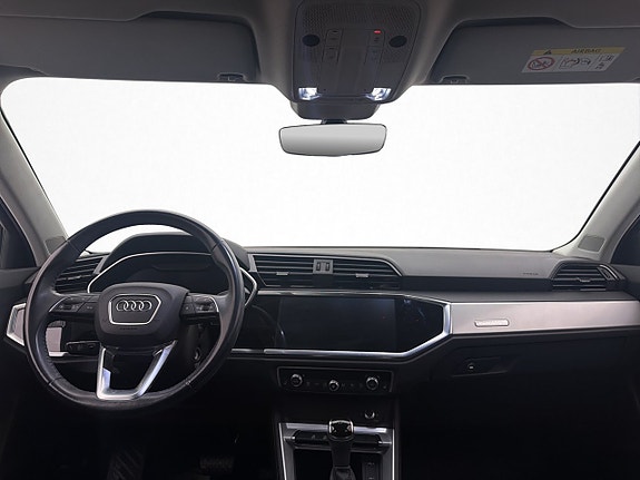 Audi Q3 14 of 30