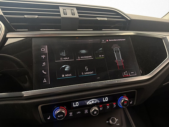 Audi Q3 25 of 30