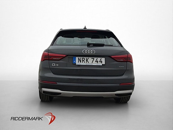 Audi Q3 6 of 30
