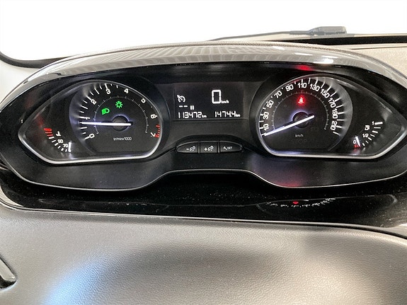 Peugeot 208 8 of 15