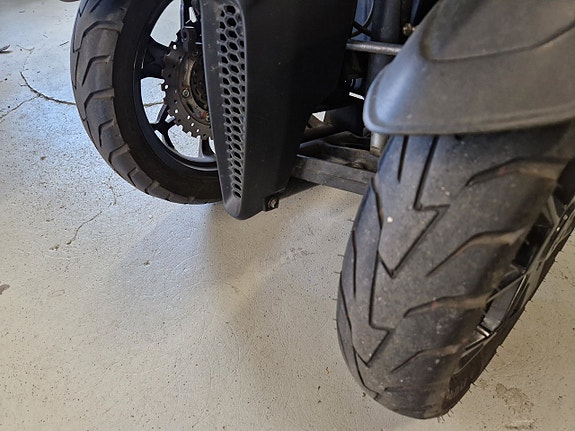 Quadro 4S Nyservad | kan köras på B-kort 3 of 8