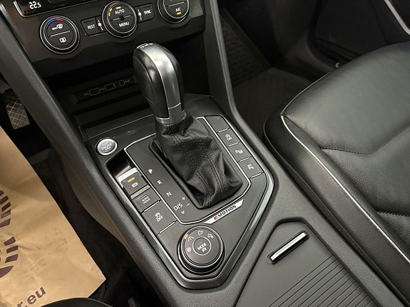 Volkswagen Tiguan Allspace 10 of 24