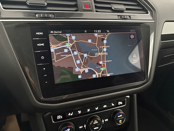 Volkswagen Tiguan Allspace 8 of 24