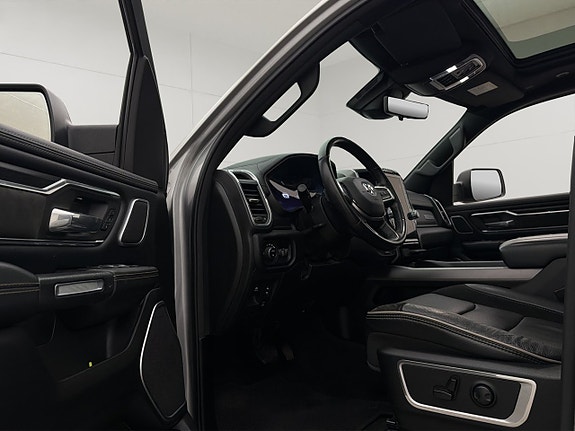 Dodge RAM 1500 16 of 30