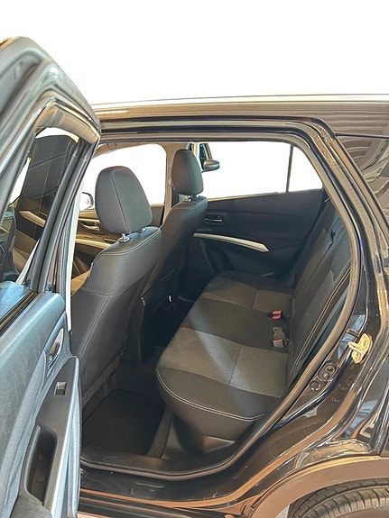 Suzuki S-Cross 8 of 10