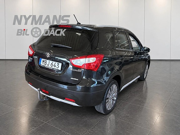 Suzuki S-Cross 3 of 10