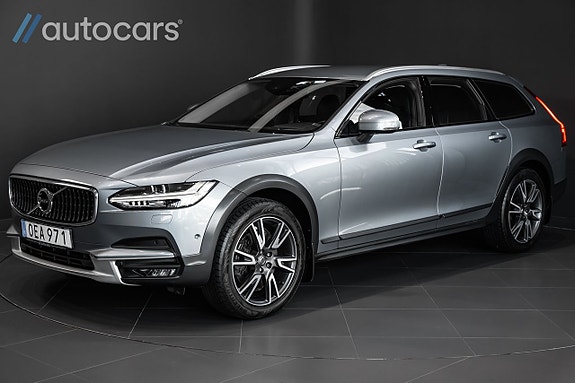 Volvo V90 Cross Country 6 of 30