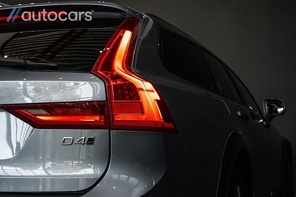 Volvo V90 Cross Country 16 of 30