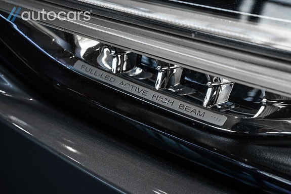 Volvo V90 Cross Country 10 of 30