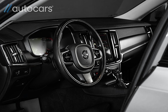 Volvo V90 Cross Country 20 of 30