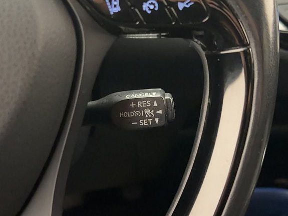 Toyota C-HR 27 of 30
