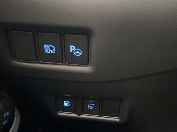 Toyota C-HR 30 of 30