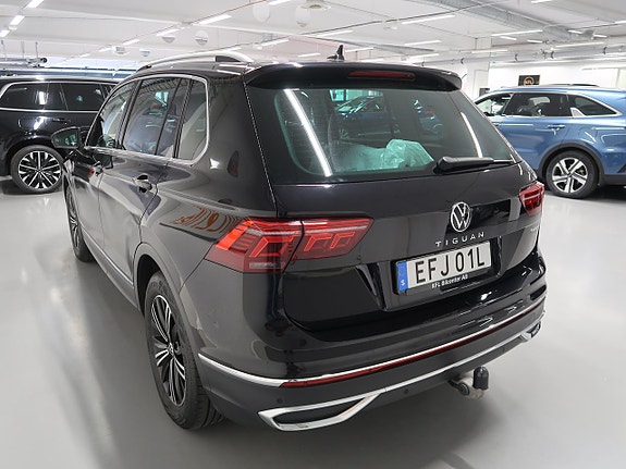 Volkswagen Tiguan 8 of 30