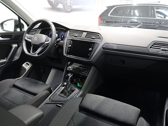 Volkswagen Tiguan 22 of 30