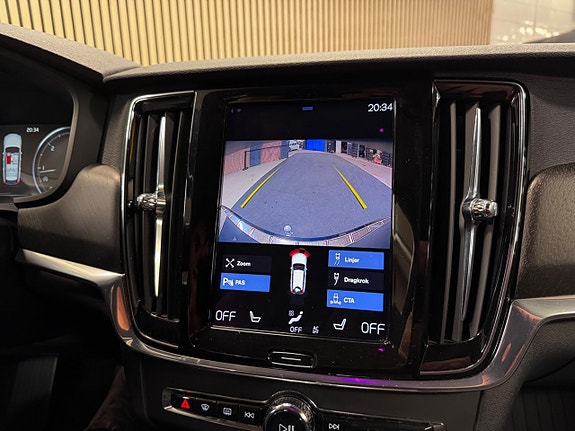 Volvo V90 Cross Country 23 of 30