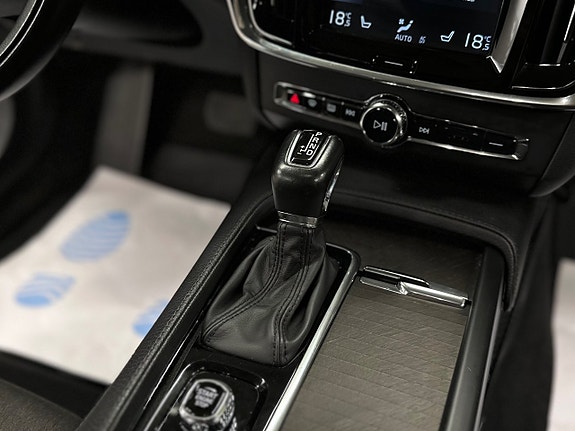 Volvo V90 Cross Country 21 of 30