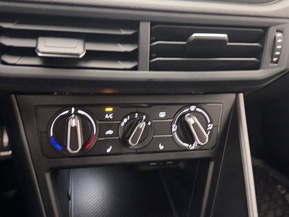 Volkswagen Taigo 24 of 30