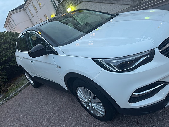 Opel Grandland X 9 of 12