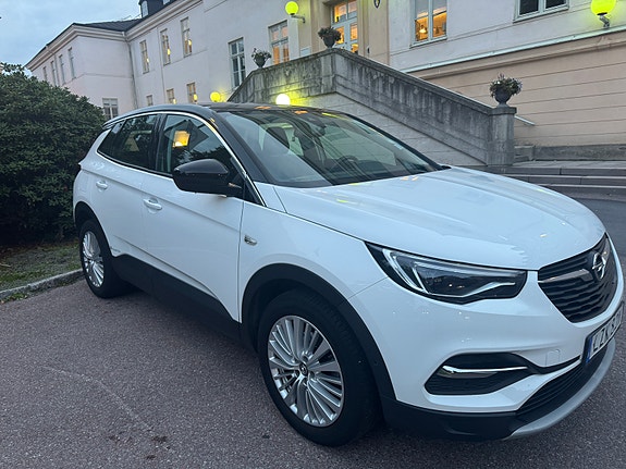 Opel Grandland X 8 of 12