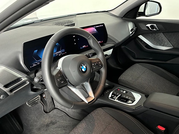 BMW 120 6 of 13
