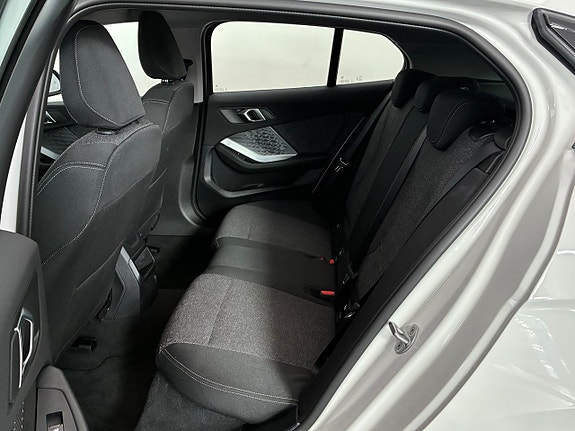 BMW 120 10 of 13