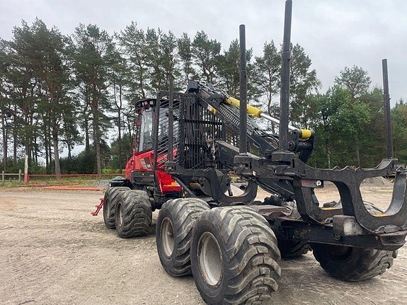 Komatsu 835 2 of 17
