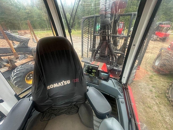 Komatsu 835 12 of 17