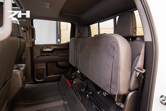 Chevrolet Silverado EV 19 of 26
