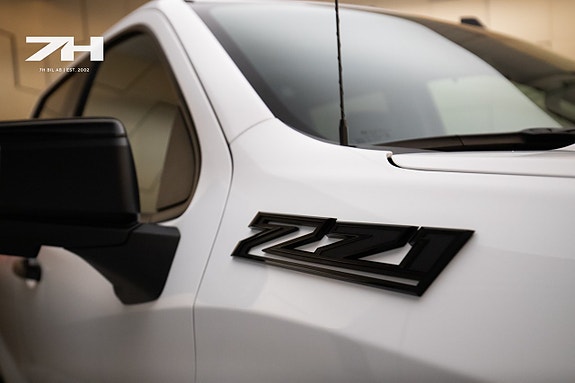 Chevrolet Silverado EV 20 of 26