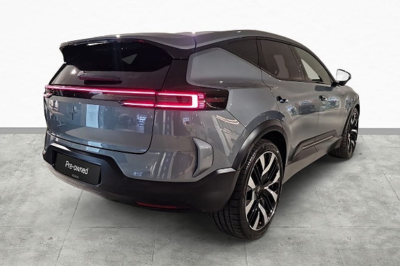 Polestar 3 9 of 21
