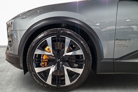 Polestar 3 6 of 21